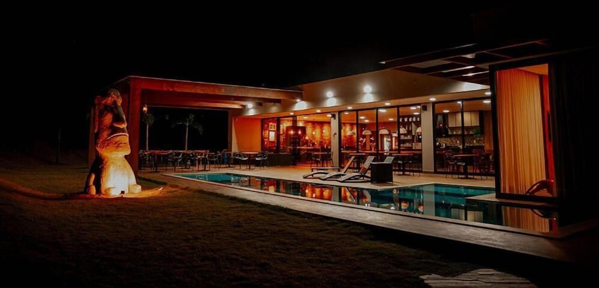 Vista Piscina Pousada Quinta dos Cabeças