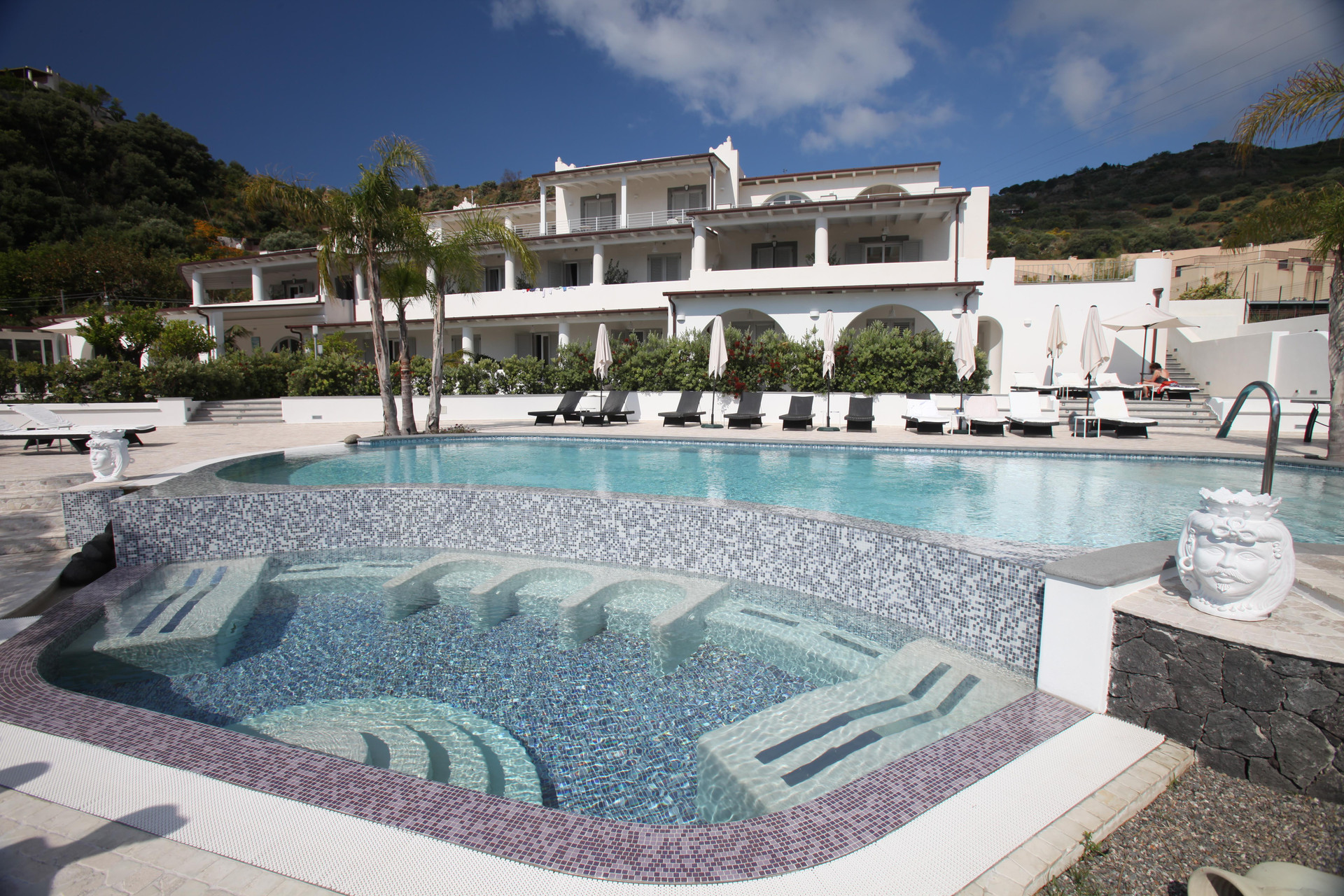 Vista Exterior Hotel Mea - Aeolian Charme