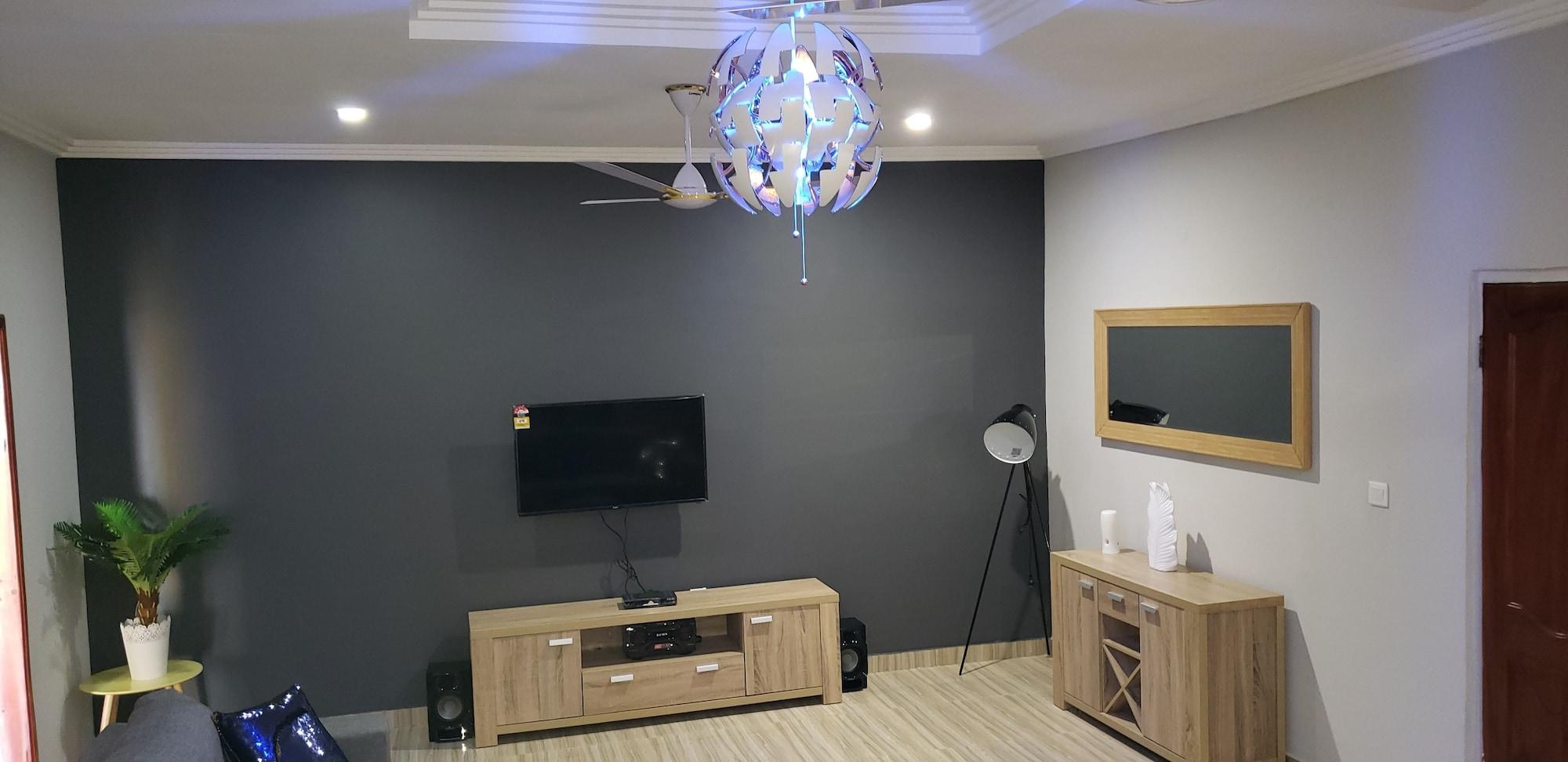 Varios Candice serviced Apartment