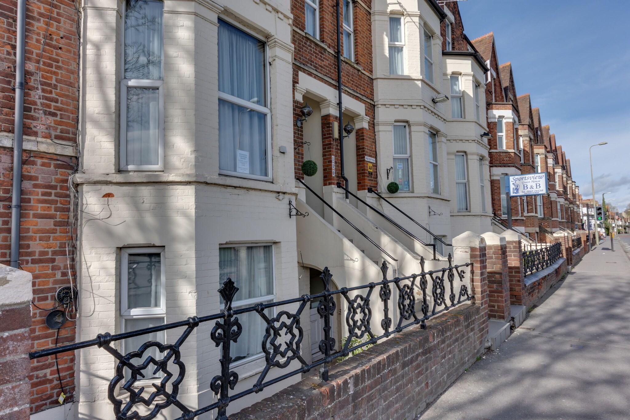 Vista Exterior Sportsview Guest House