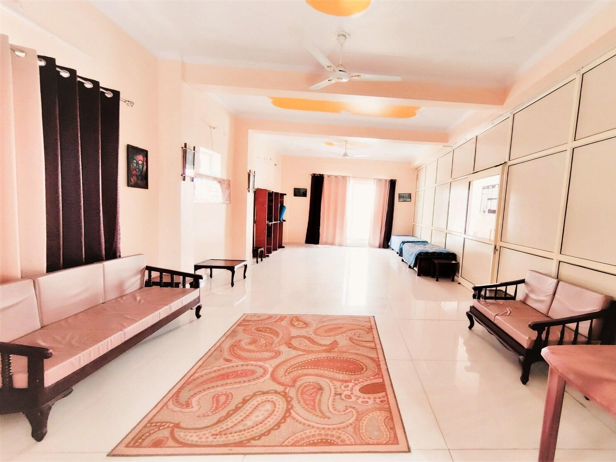 Salón de Baile UbEx Home Rishikesh - Hostel