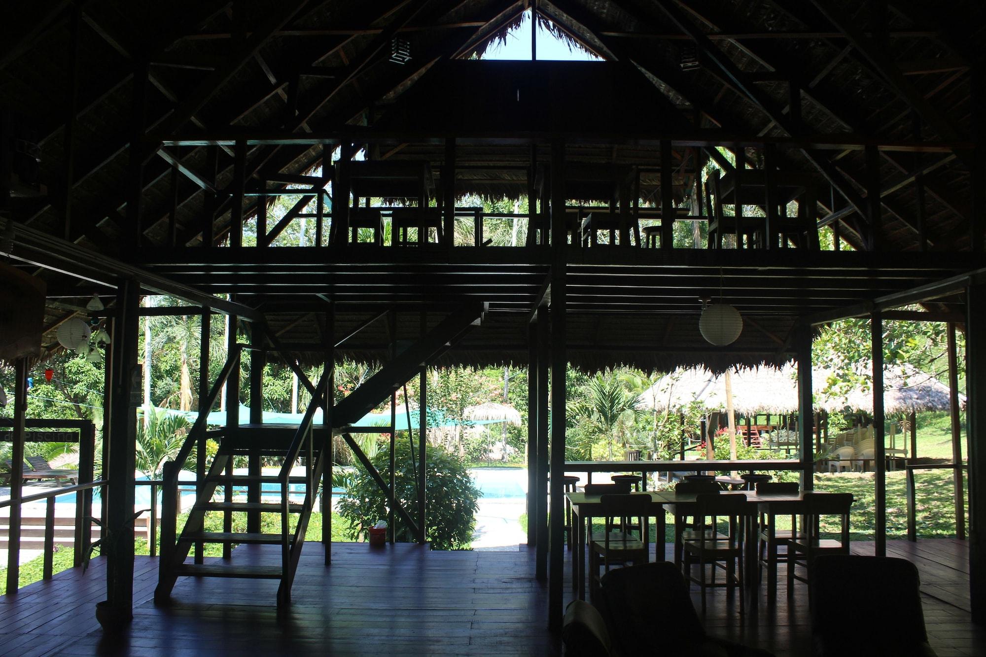 Bar/Salón La Habana Amazon Reserve