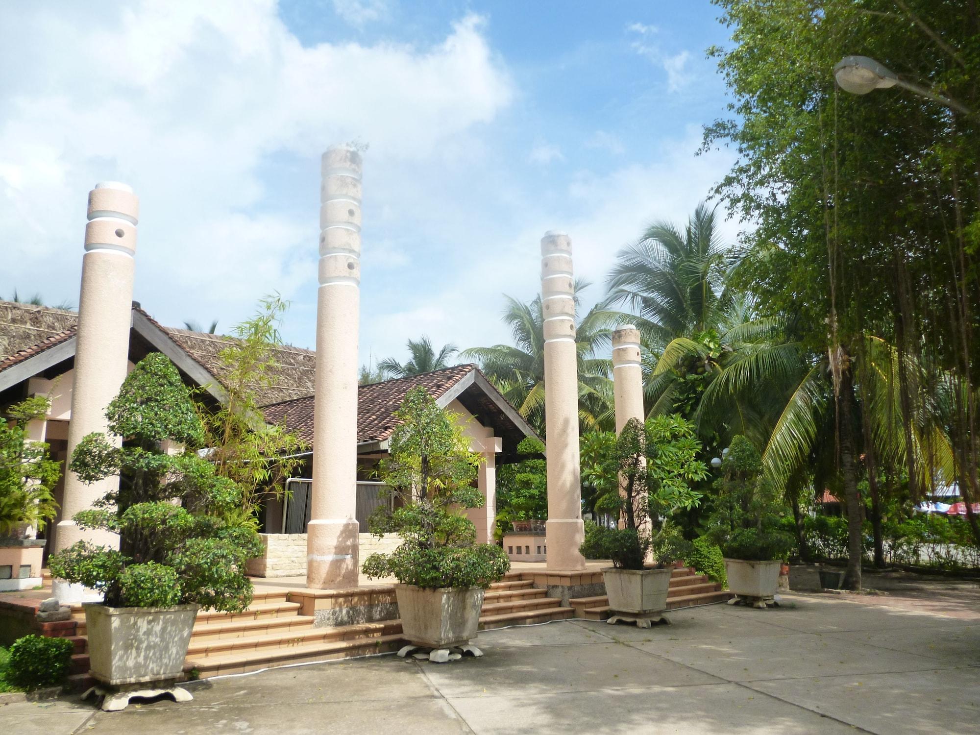 Vista Exterior Can Gio Resort