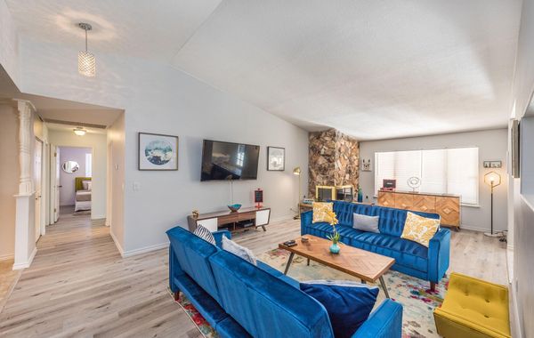 Charming & Stylish home can accommodate 8 guests! - Los mejores hoteles solo adultos en Las Vegas, Nevada