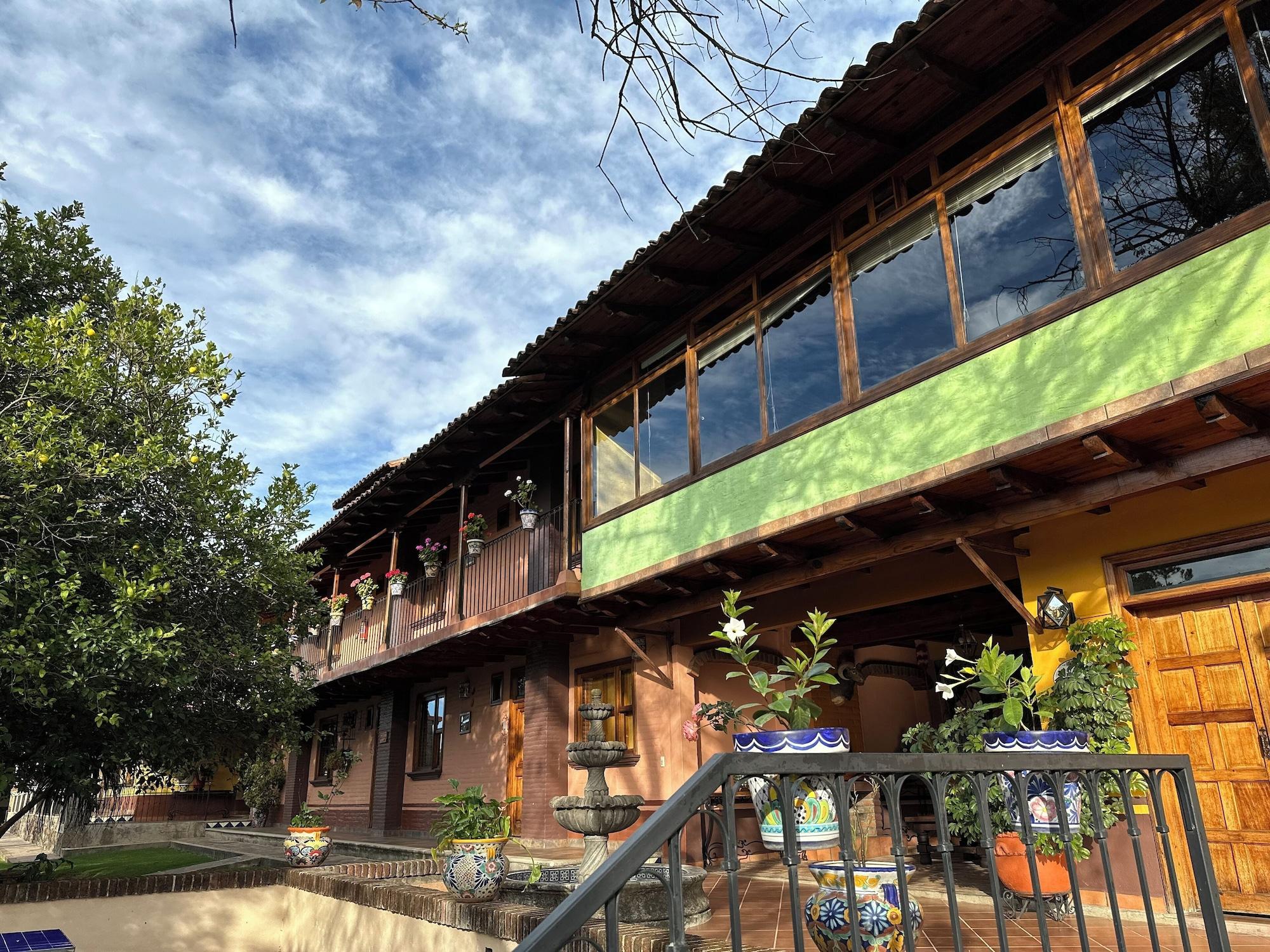 Vista Exterior Hotel Huerta Real