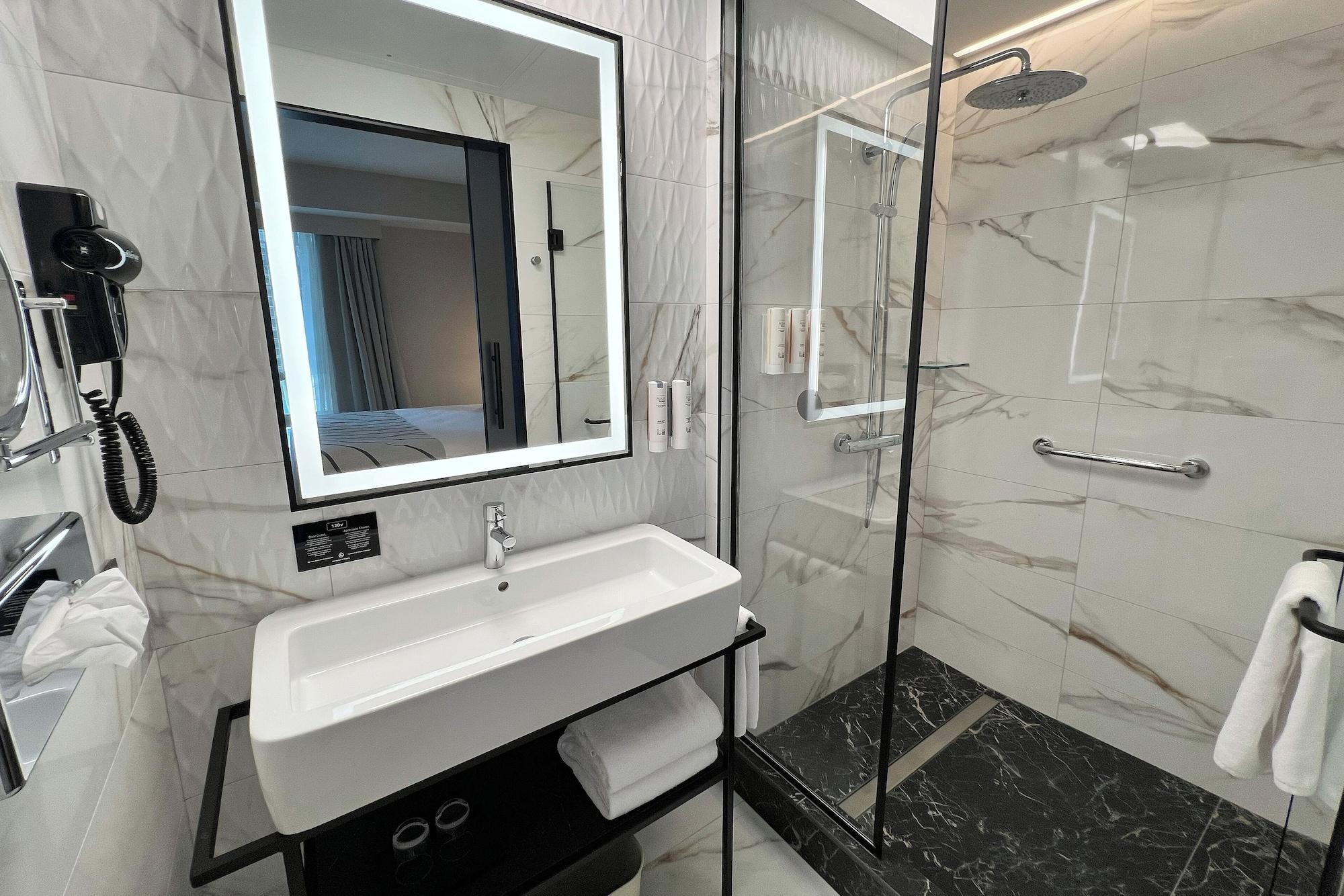 Equipamiento de Habitación Hotel Riu Plaza Toronto