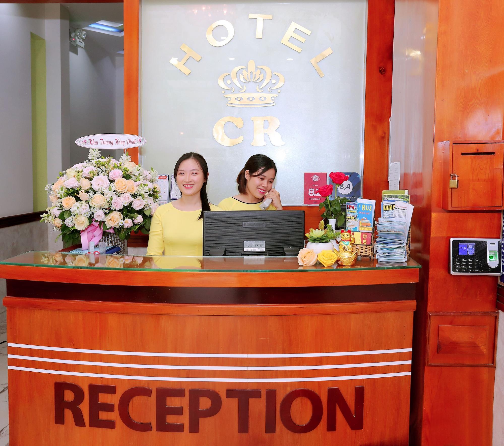 Vista Lobby CR Hotel