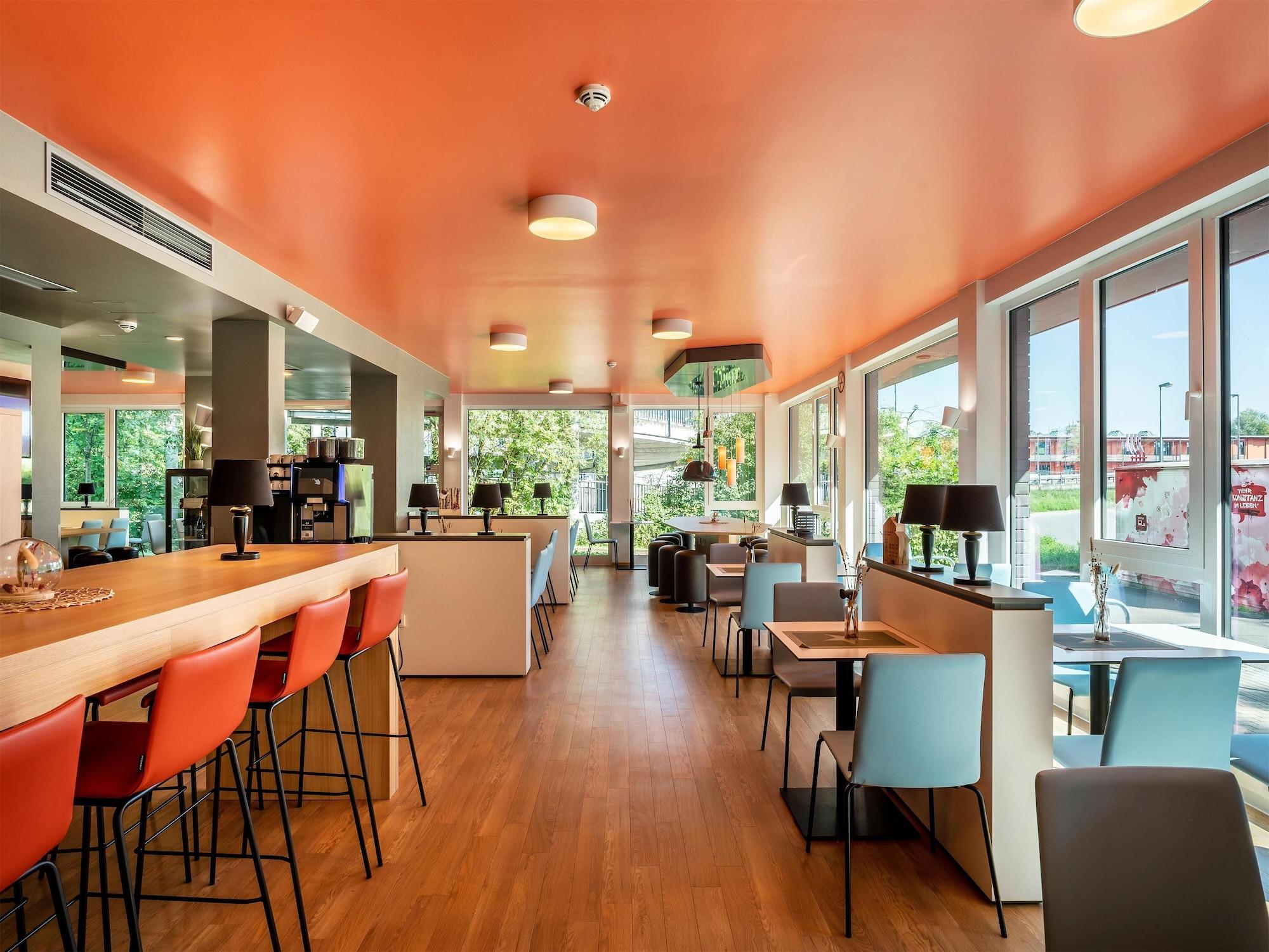 Bar/Salón B&B Hotel Konstanz