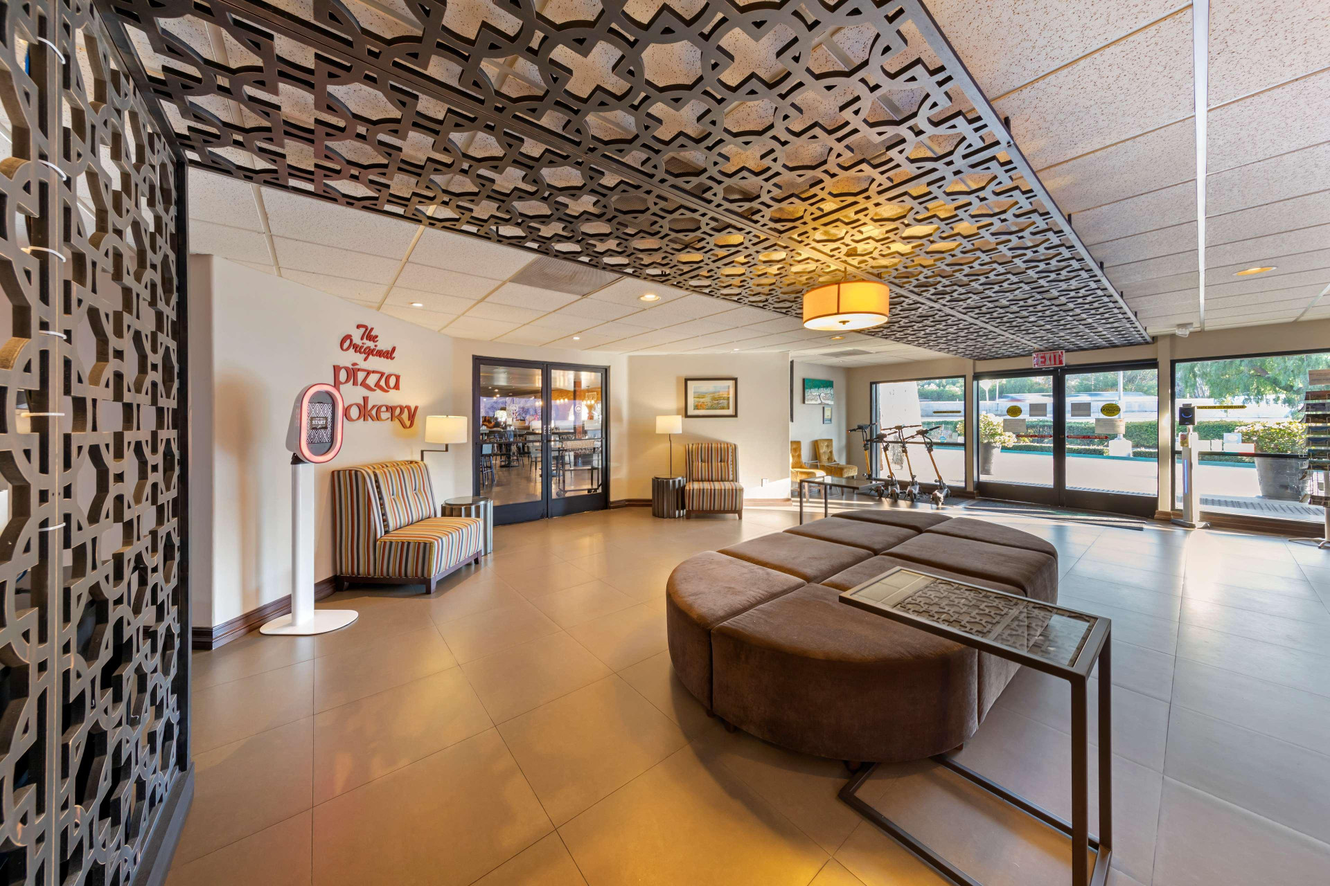 Vista Lobby Best Western Plus Thousand Oaks Inn