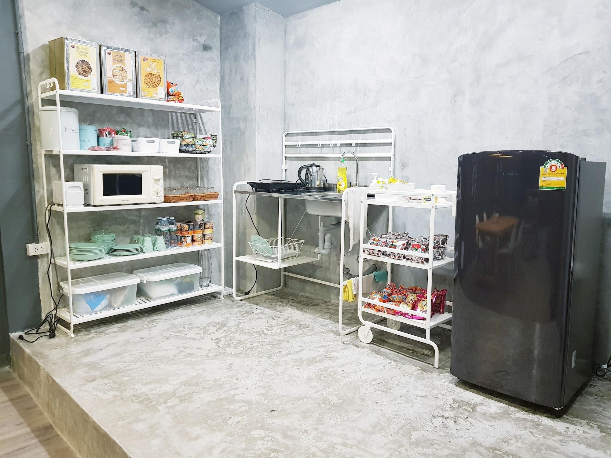 Restaurant The Cocoon Hostel