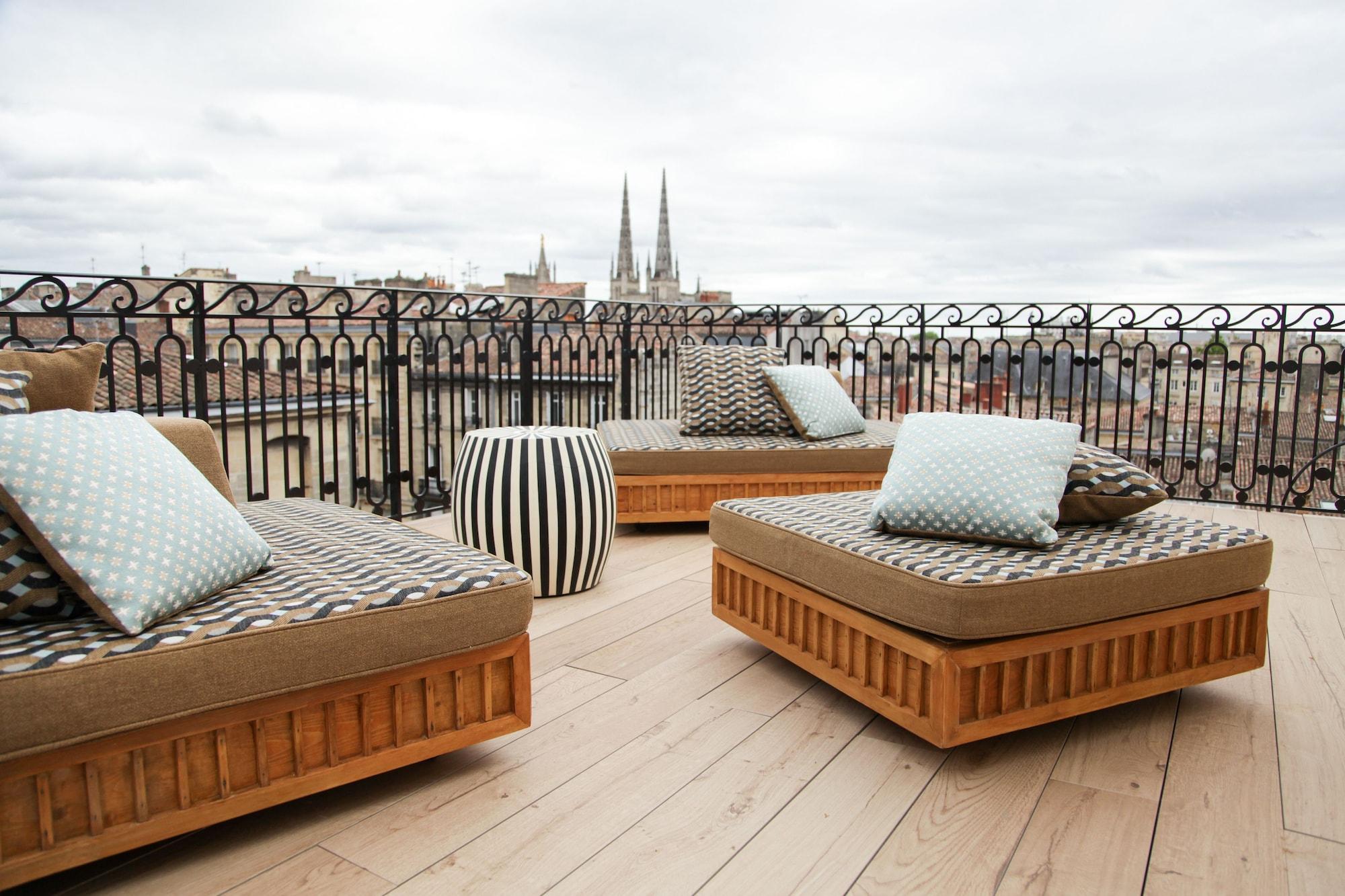 Varios Hôtel Singulier Bordeaux