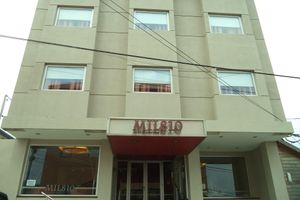 Alojamiento - Hotel Mil 810