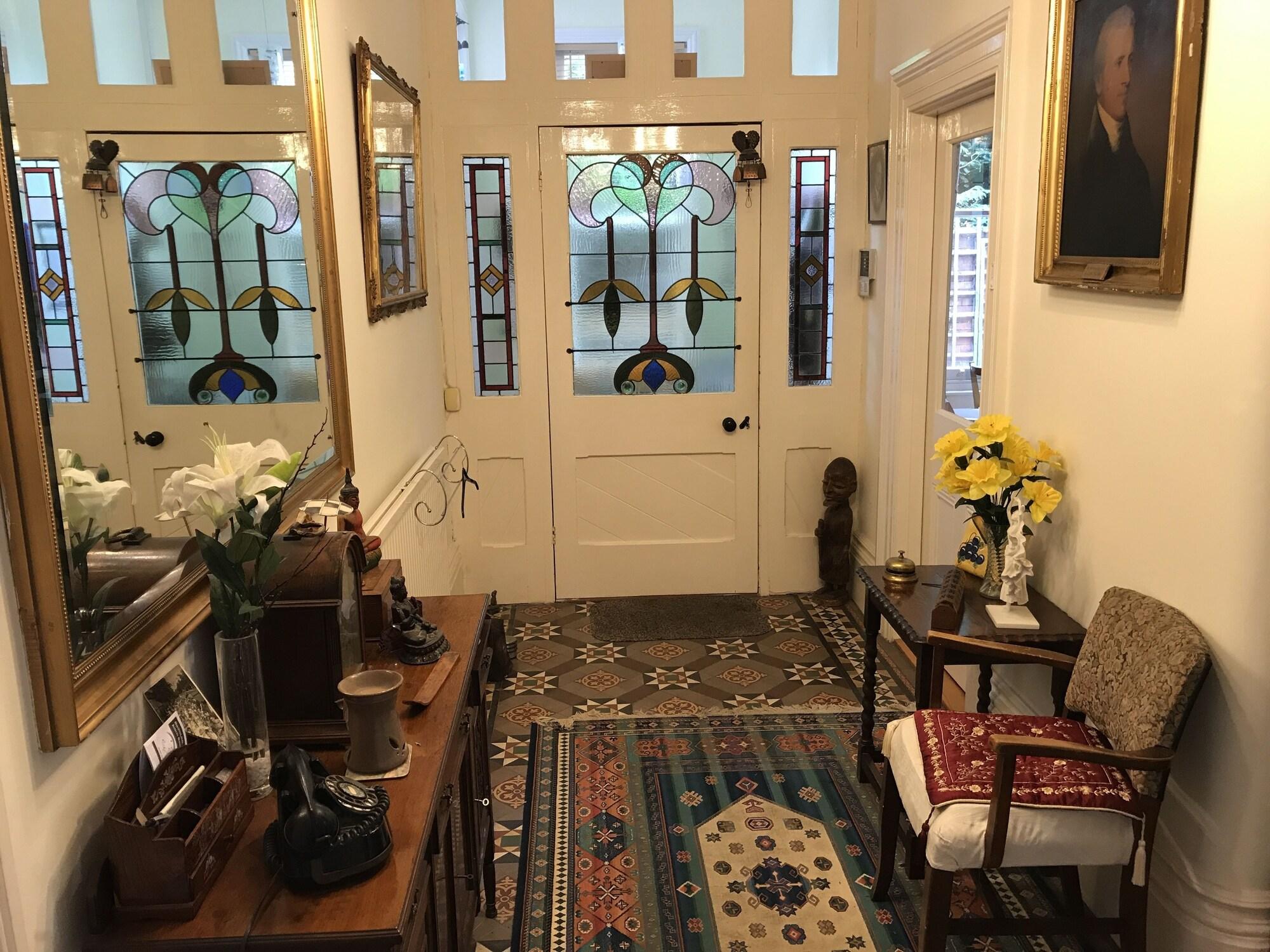 Vista Lobby Cheriton Lodge