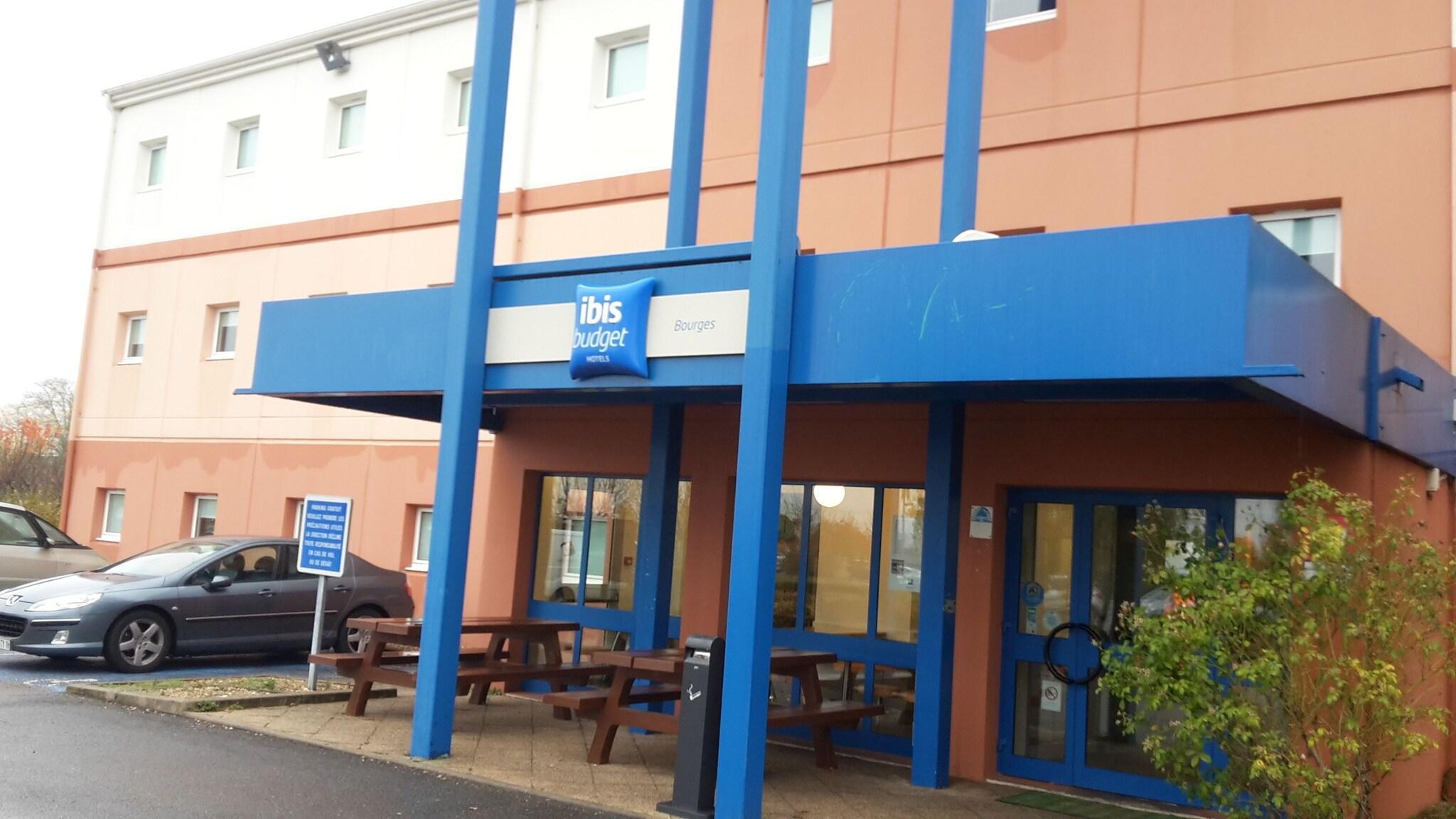 Varios ibis budget Bourges