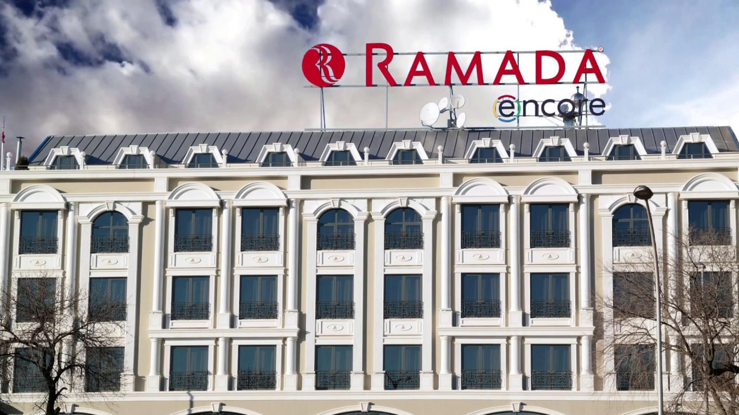 Vista Exterior Ramada Encore Gebze Hotel
