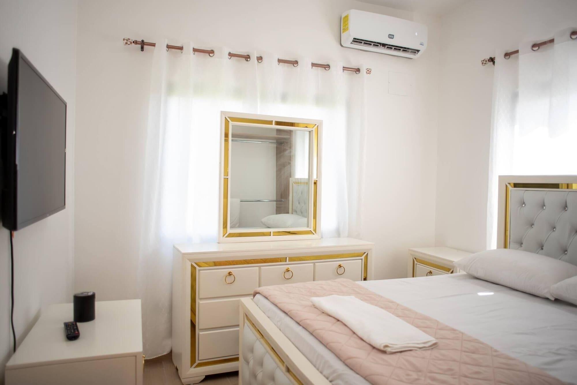 Habitación Luxurious Punta Cana House 3 Bedrooms, Shared Pool, BBQ