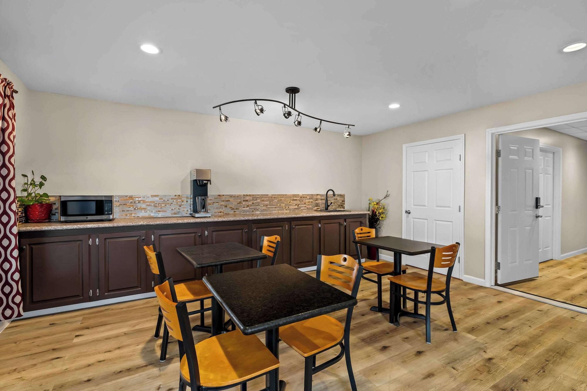 Restaurant Rodeway Inn & Suites Brookhaven