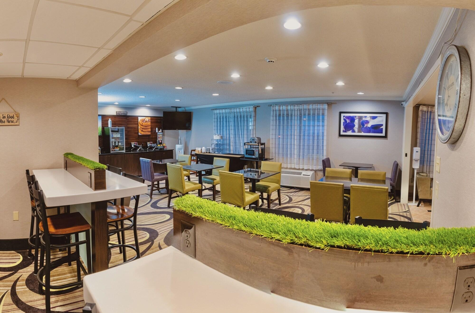 Restaurant La Quinta Inn & Suites by Wyndham Milwaukee Delafield
