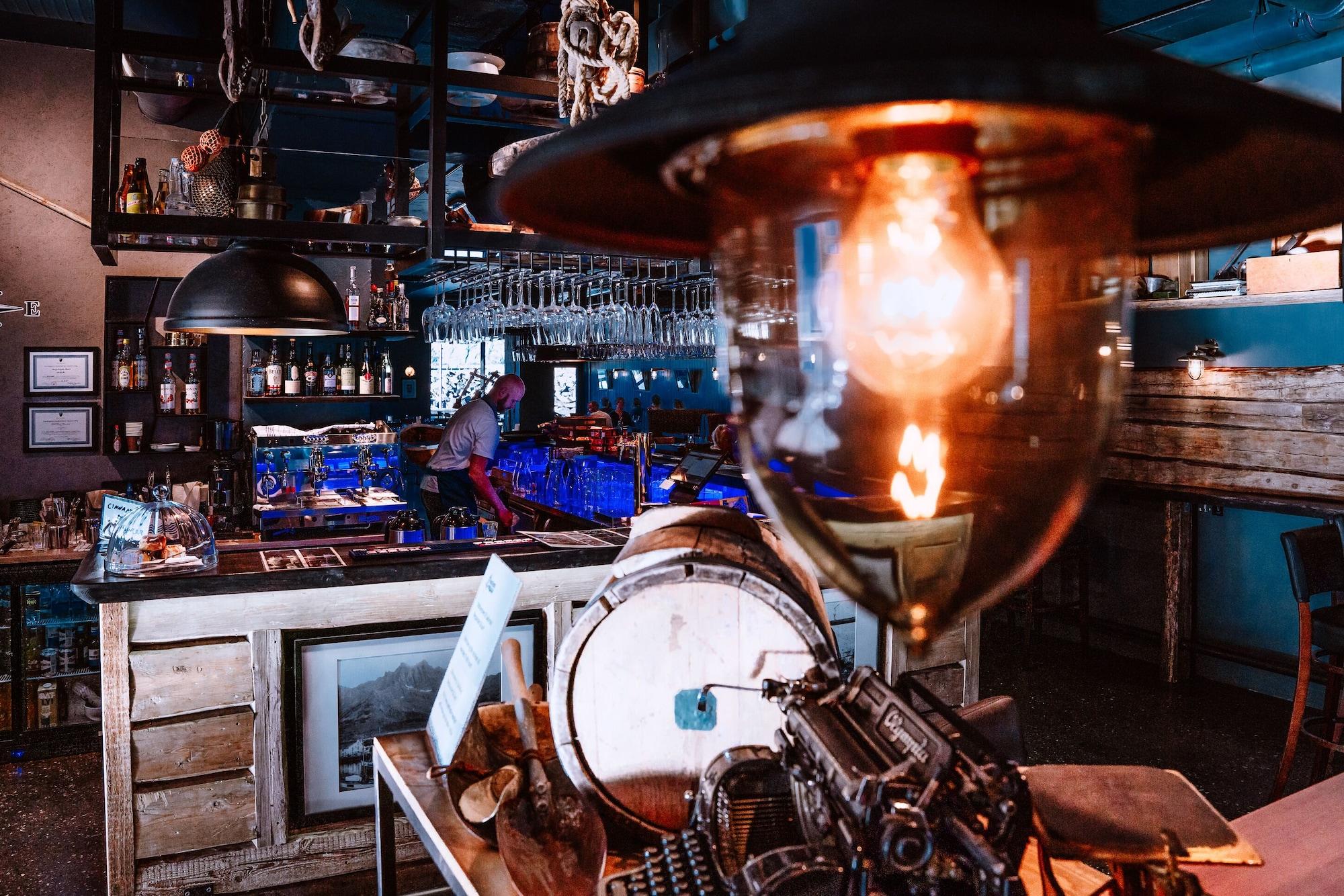 Bar/Salón Mefjord Brygge