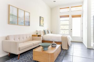 Vacation Rental - Azul Studio Loft w patio 5min walk to Venice Beach