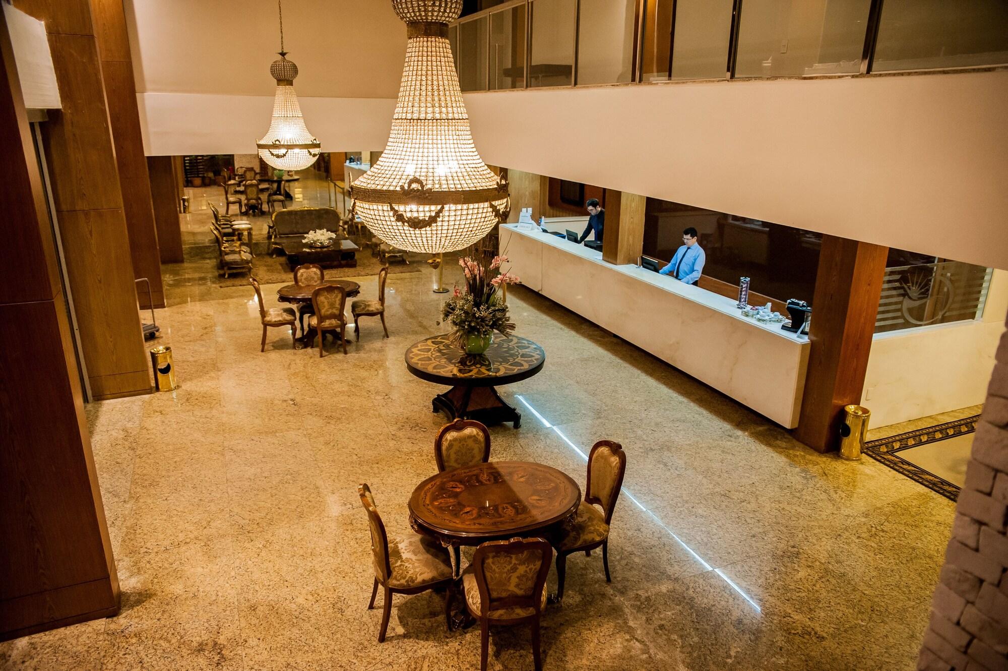 Vista Lobby Garbos Trade Hotel