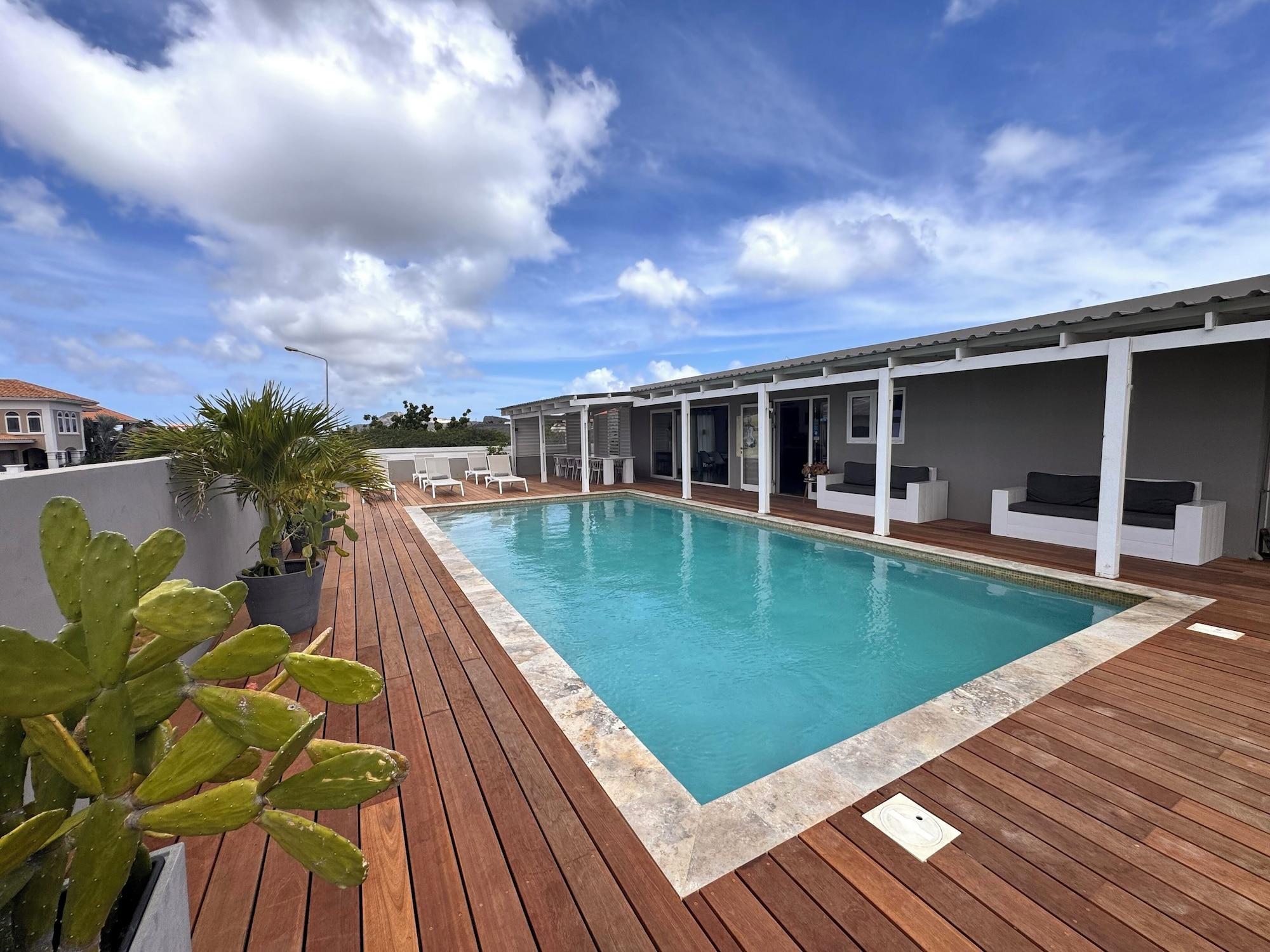 Vista Piscina Boutique Hotel JT Curacao
