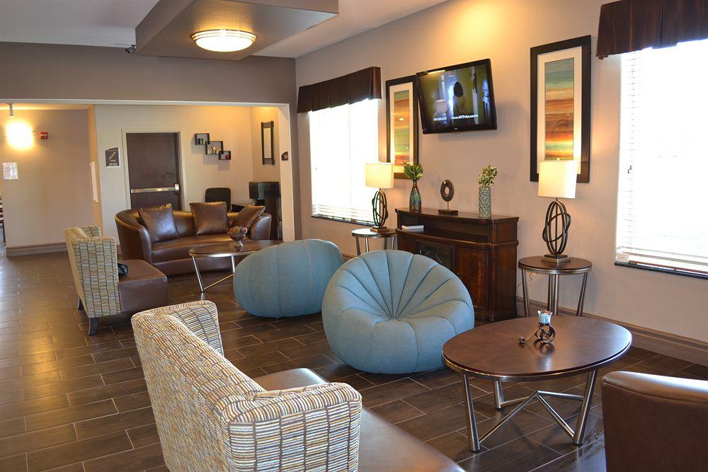 Vista Lobby Red River Inn And Suites