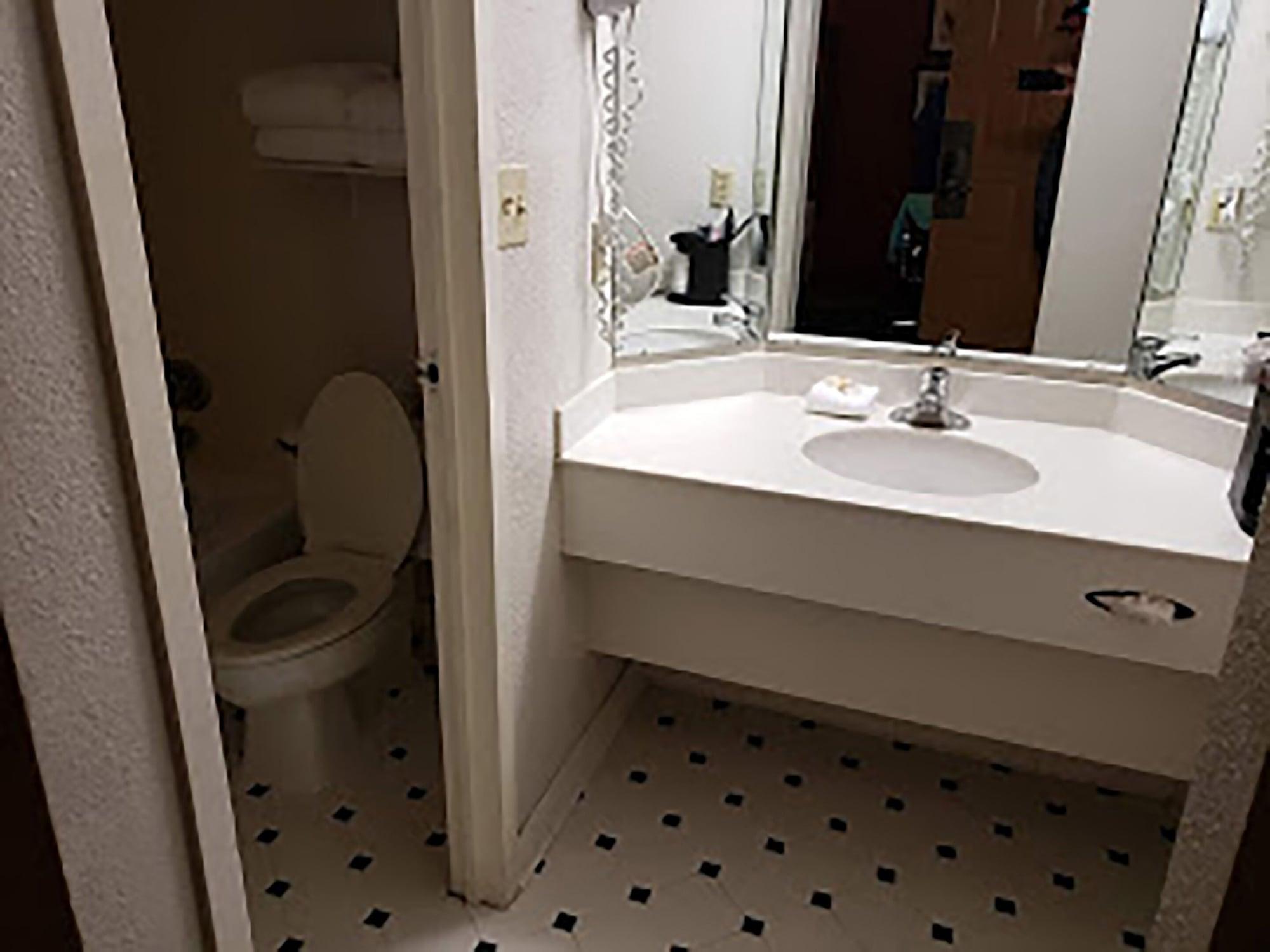 Equipamiento de Habitación Norwood Inn & Suites Indianapolis