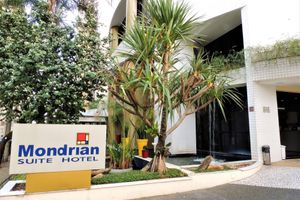 Alojamiento - Mondrian Suite Hotel