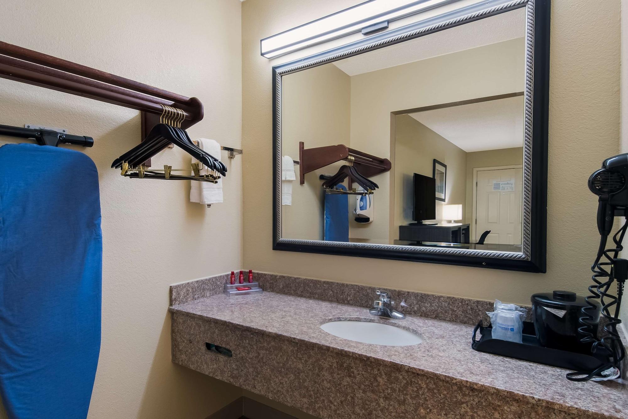 Habitación SureStay Plus Hotel by Best Western Jackson