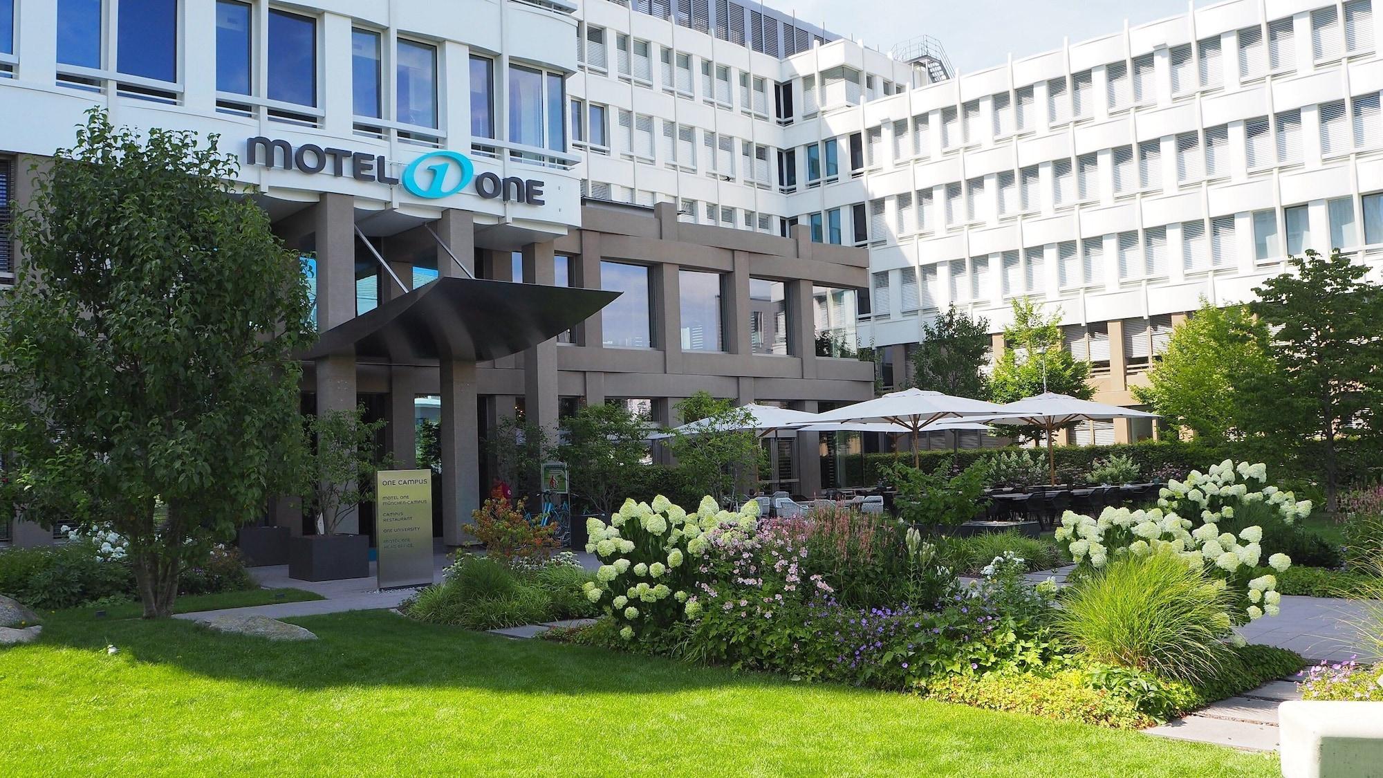 Vista Exterior Motel One Munich - Campus