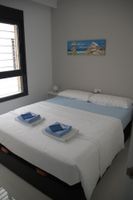 Alquiler Vacacional - Modern apartment 250 m from the sea with south facing terrace and swimming pool