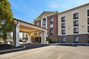 Alojamiento - Holiday Inn Express & Suites Fort Wayne by IHG