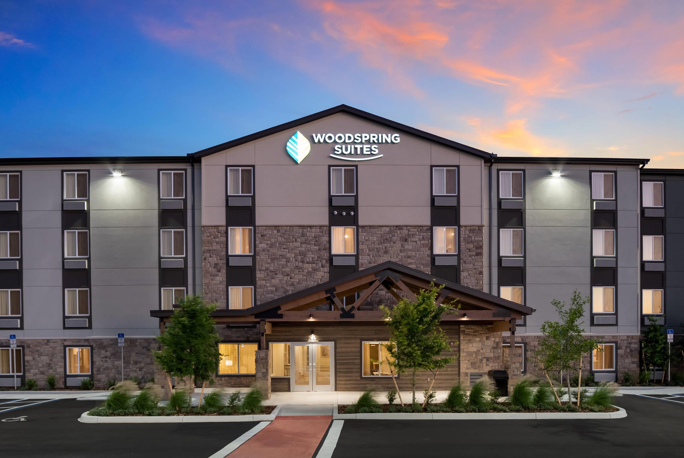Vista Exterior Woodspring Suites Orlando I-4 & Convention Center