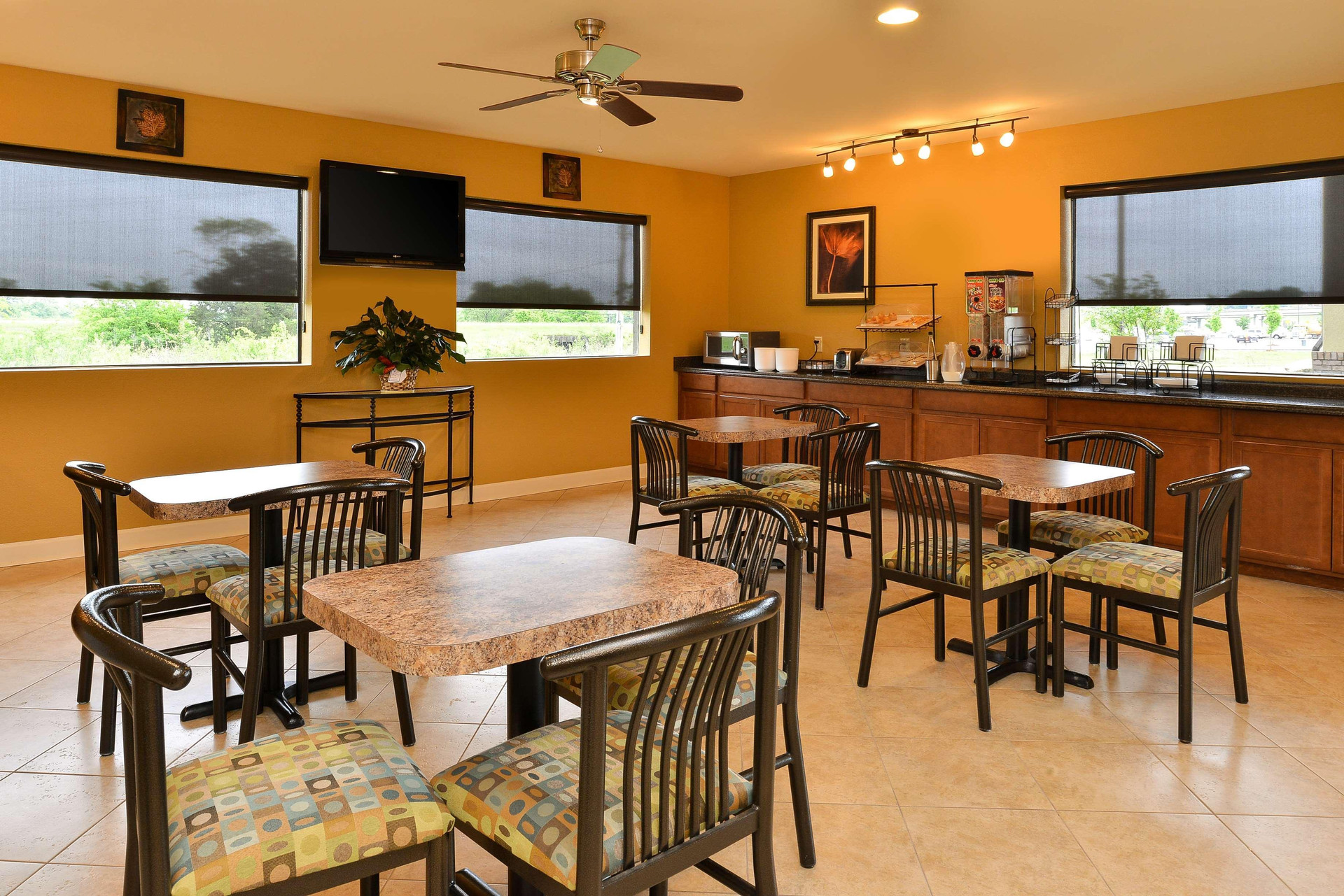 Restaurant Americas Best Value Inn Tupelo