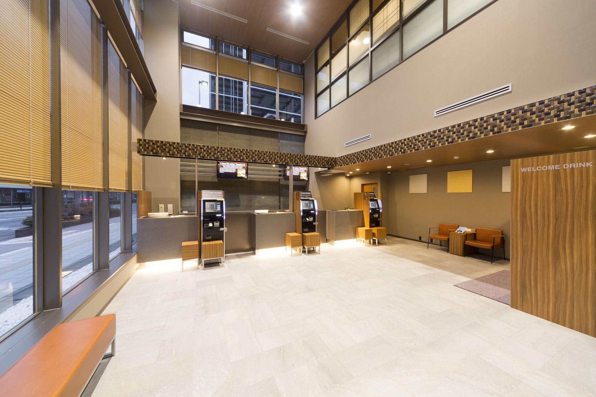 Vista Lobby Dormy Inn Toyama Natural Hot Spring