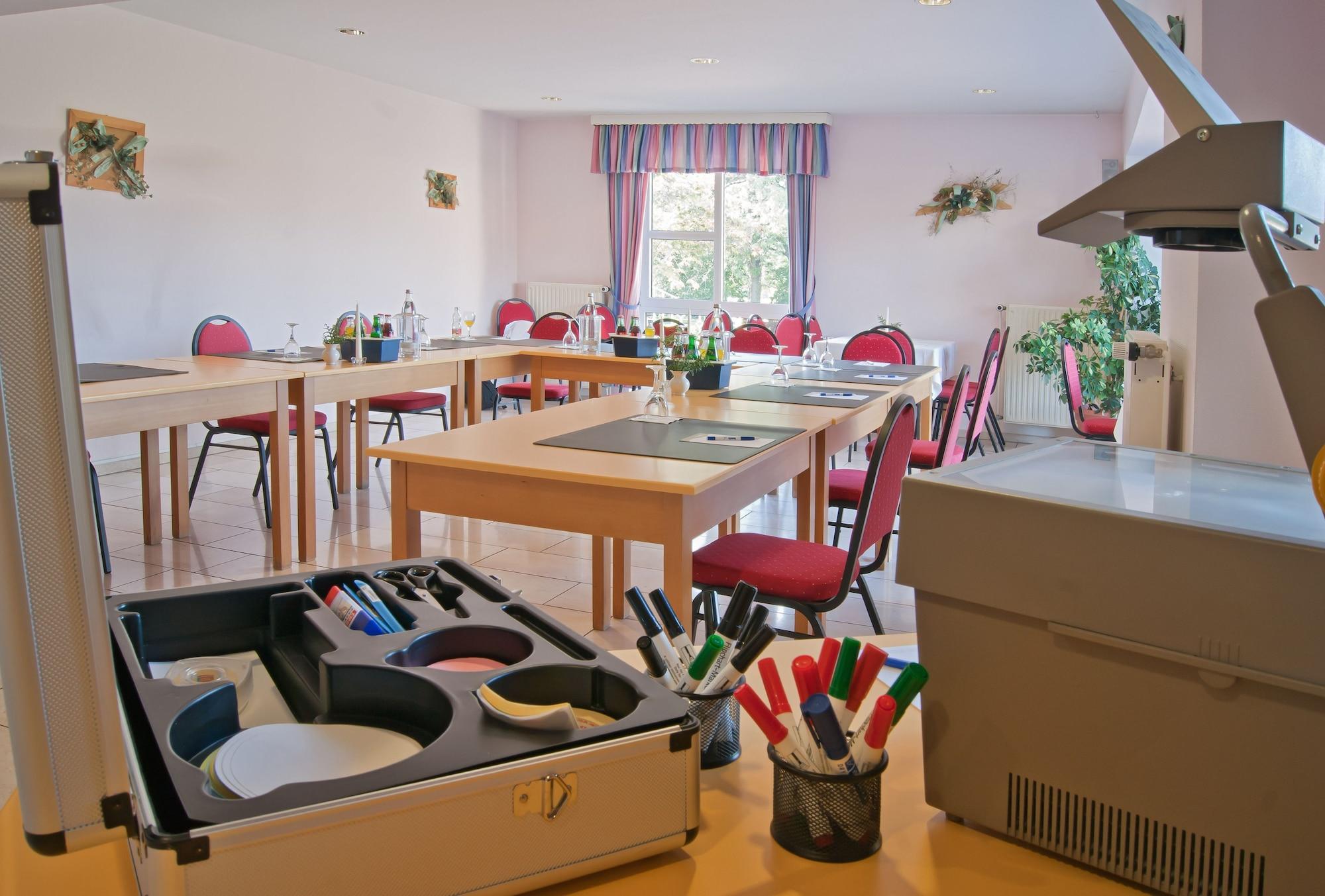 Sala de Reuniones Hotel Garni Zwickau Mosel