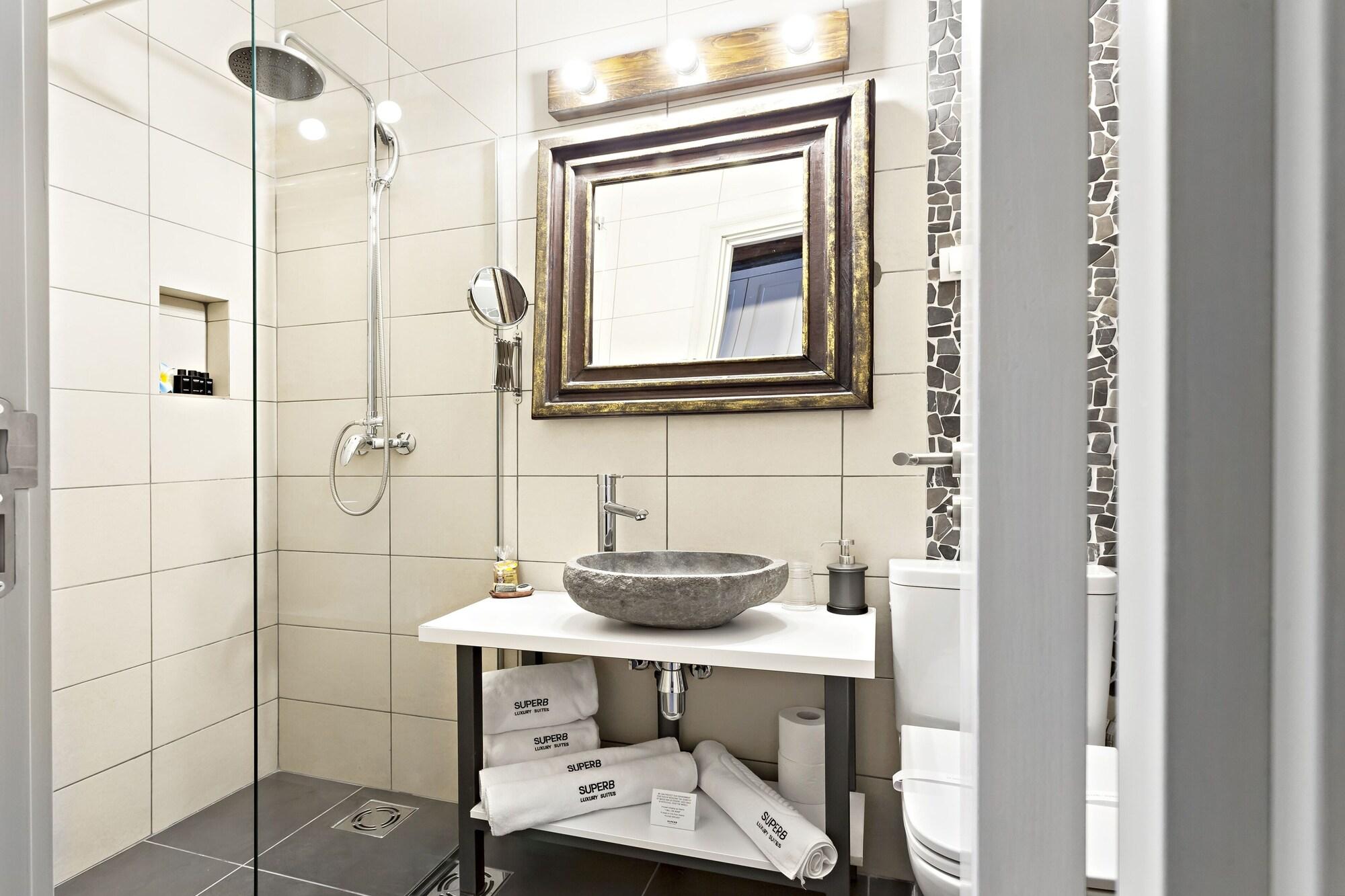 Equipamiento de Habitación SuperB Luxury Suites