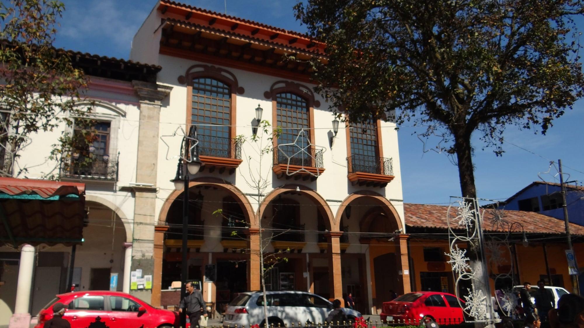 Vista Exterior Hotel Villa De Cortez