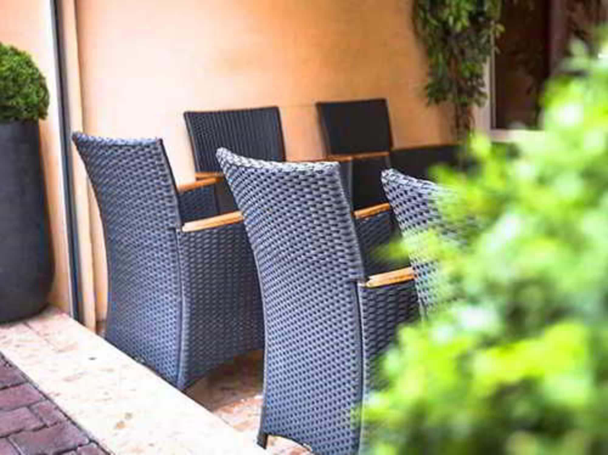 Vista Exterior America Hotel Lourdes