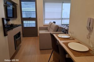 Alquiler Temporario - Studio mobiliado próximo ao metrô Fradique Coutinho