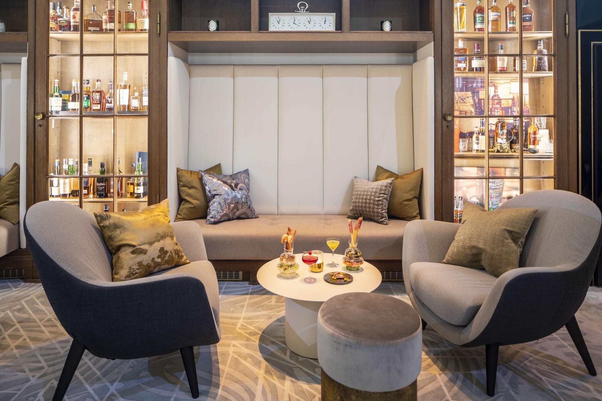 Bar/Salón Fraser Suites Hamburg