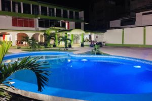 Alojamiento - Hostal Tropical