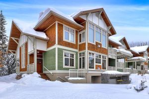 Alquiler Vacacional - Outdoor Adventure at Sun Peaks 33 - True Ski In/Out Access