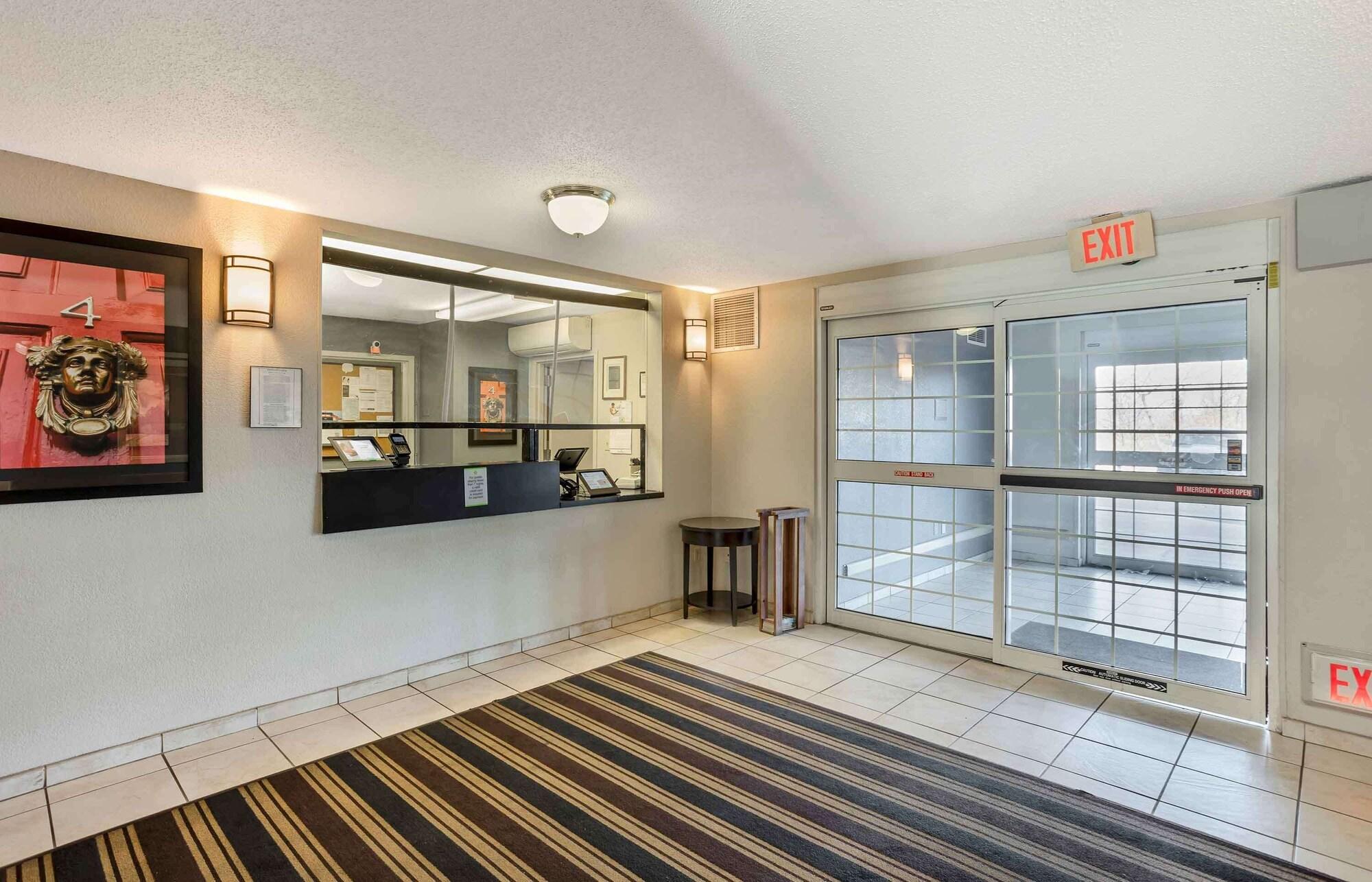 Vista Lobby Extended Stay America Select Suites Wilkes Barre Scranton