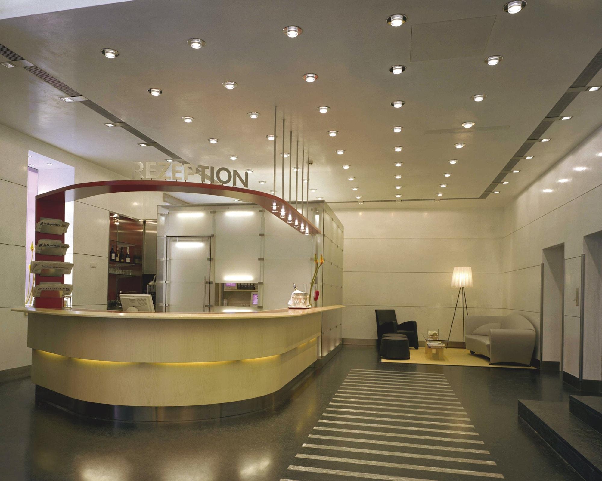 Vista Lobby Hotel Greif, a Member of Design Hotels