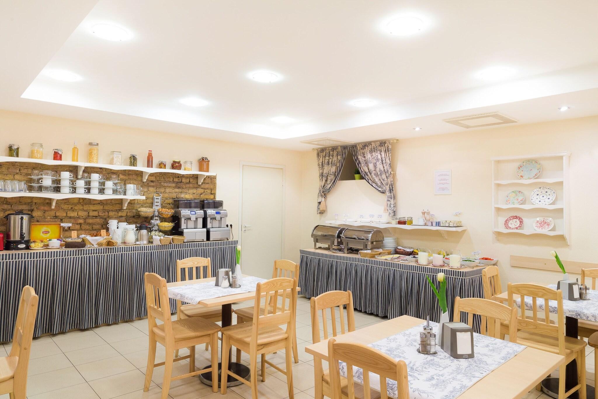 Restaurant IVOLITA Vilnius Hotel