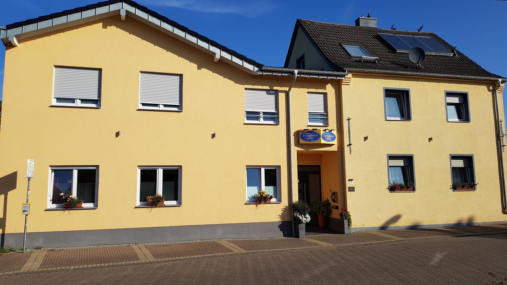 Vista Exterior Hotel Landhaus Effeld