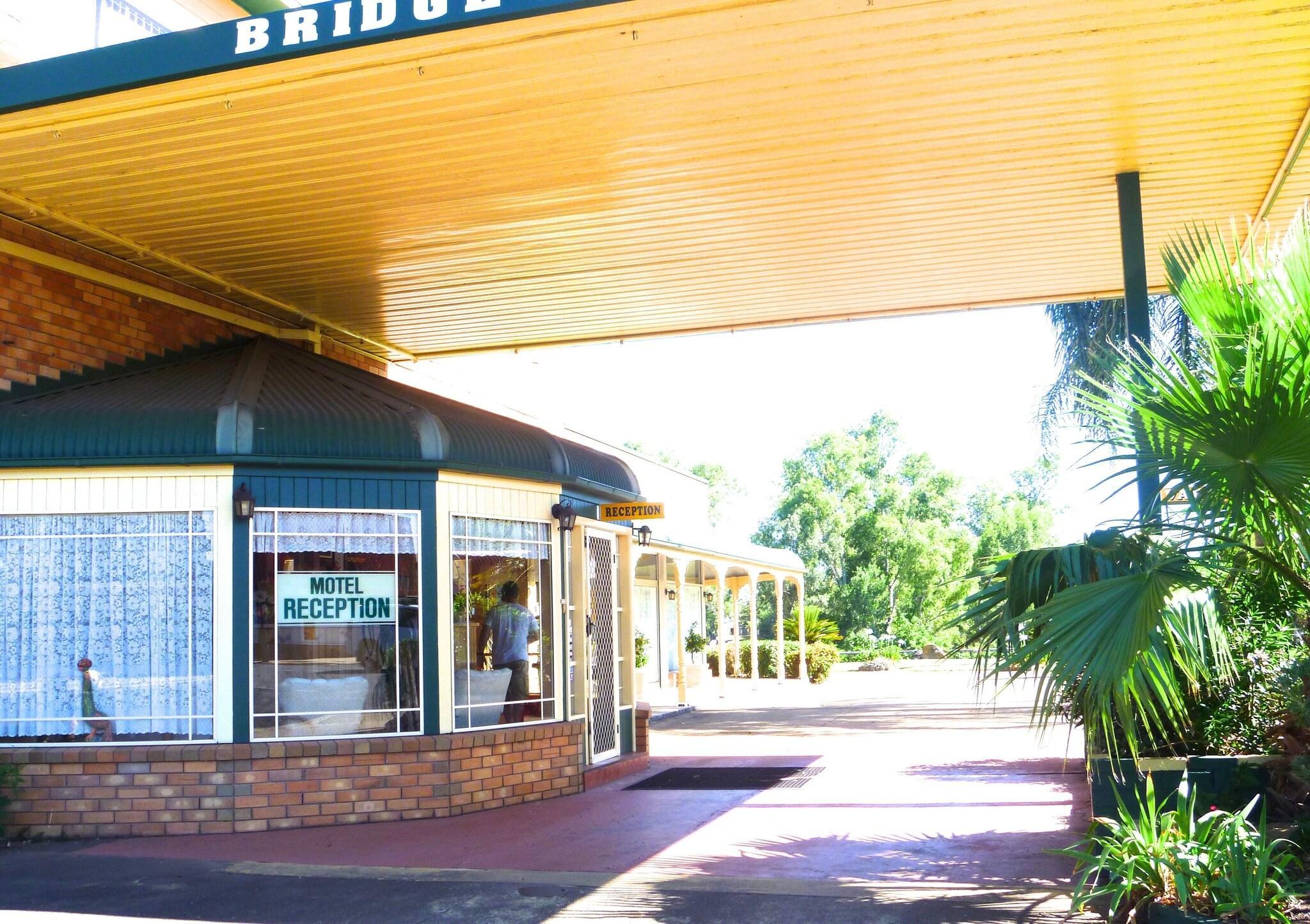 Vista Lobby Bridge Motel Wellington