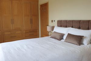 Alojamiento - Charming Somerset Hamstone Cottage with Private Garden and Parking